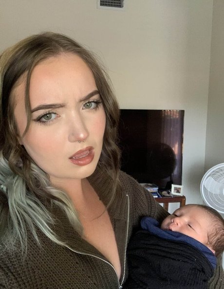 busty solo onlyfans hot xxx picture