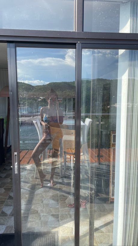 babyanza23 naked star photo