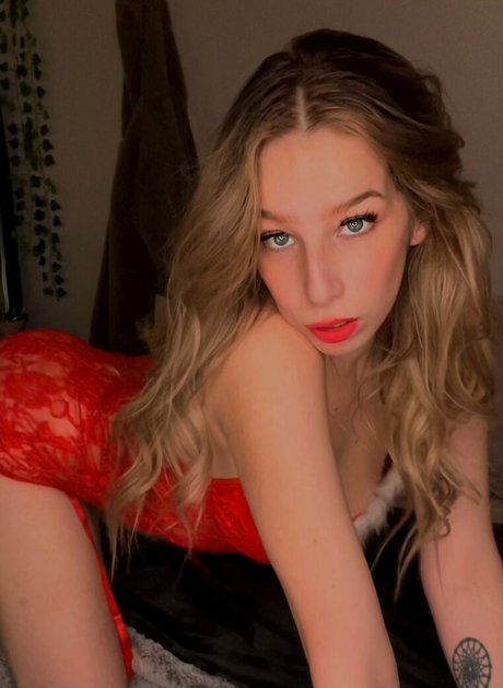 Zoeysummer xxx model photo