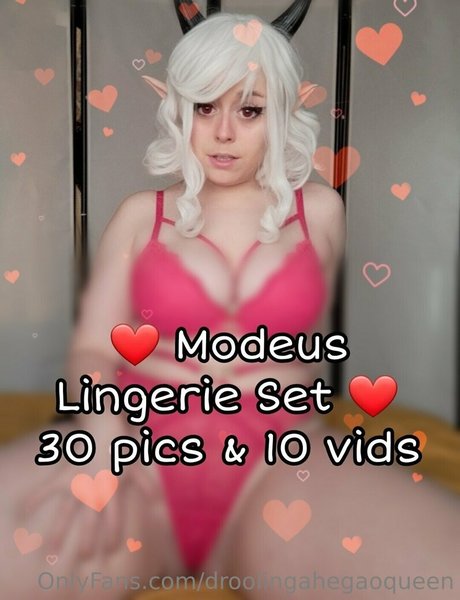 DroolingAhegaoQueen model hd photos