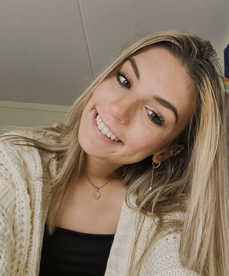 Daniella Vioti model nice pics