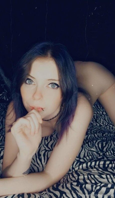 Miezute pornstar galleries