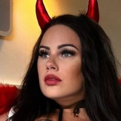 italia titi model perfect pic