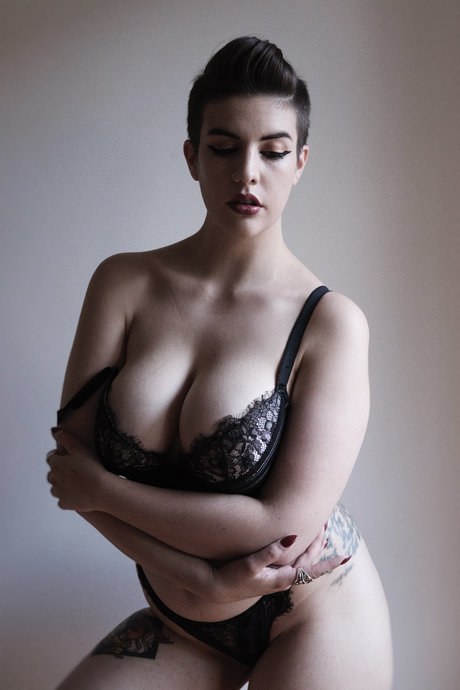 beautiful ebony onlyfans naked photo