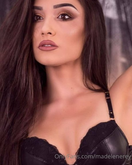 Madelene Rey art star pics