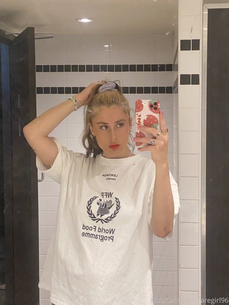 tits onlyfans sexy naked photo