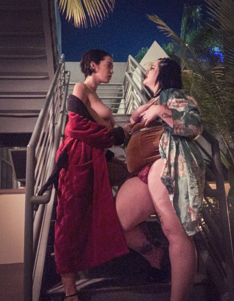 megzlegzz pornstar hot images