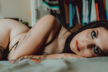 Thatsoraven95 star nice photo