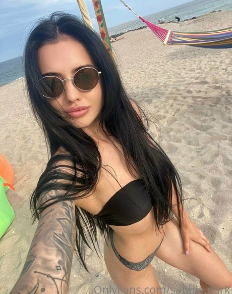 sabbie dark star picture