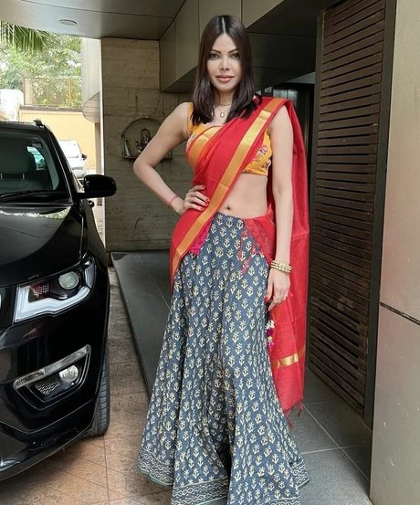 Sherlyn Chopra pornstar adult photos