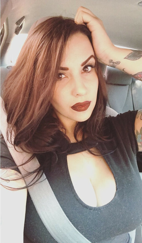 blonde small tits onlyfans pornos picture