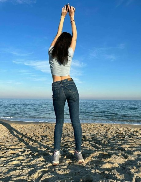 pregnant asian onlyfans beautiful picture