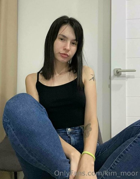 Kim Moor free actress img