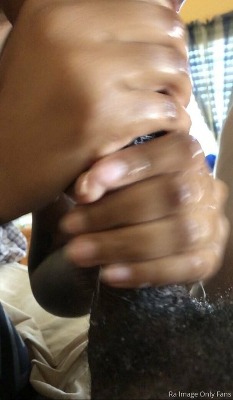 AllynRa perfect actress photo