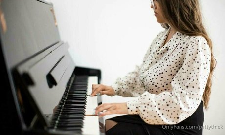 emo onlyfans beautiful nude archive