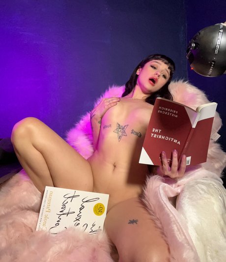 g0atgirl art actress pics