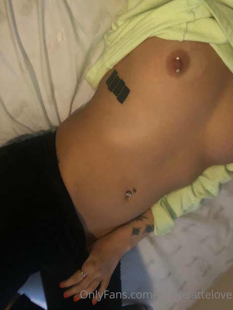 Alicia Bean xxx model picture