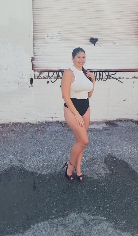 Eimeo nude actress pic