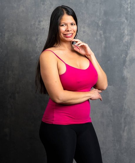 Eimeo hot actress pictures