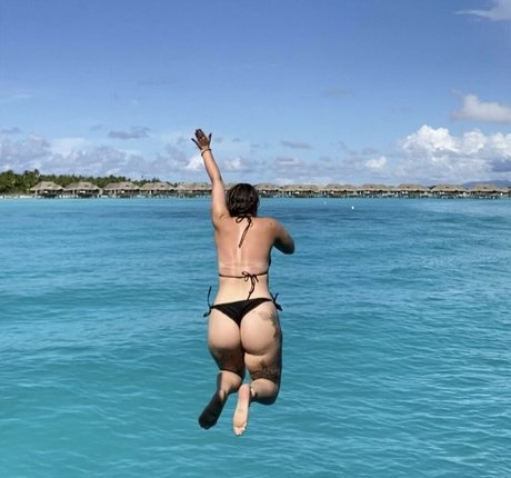 Sailor toes model high quality images