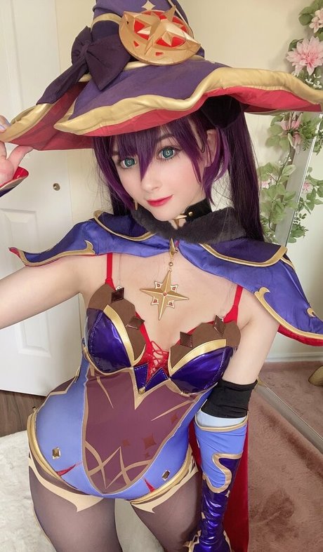 Hirariann art actress pic