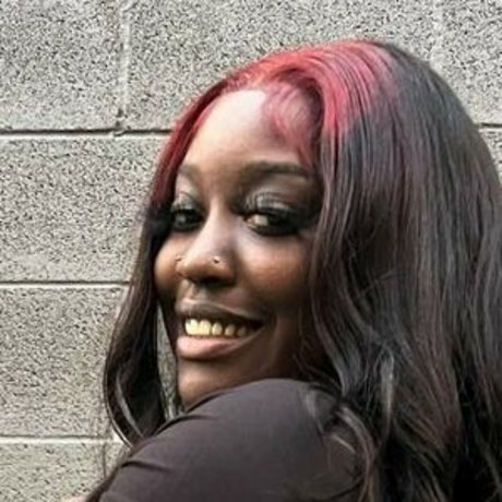 Tamekia pretty model pic