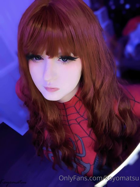 flat chested onlyfans pornos picture