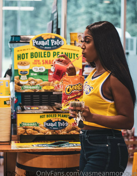 Yassssssss model porn photo