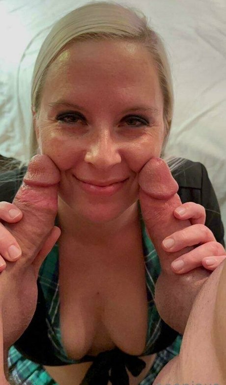 Thesexyvee model hot img