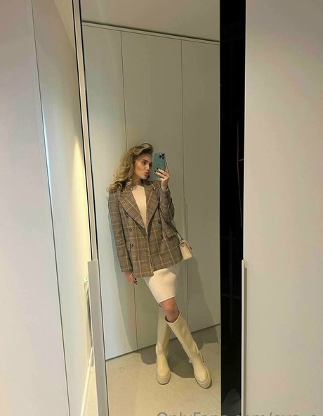 eva e nice model pics