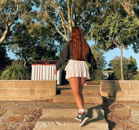 hairy legs onlyfans beautiful nude picture