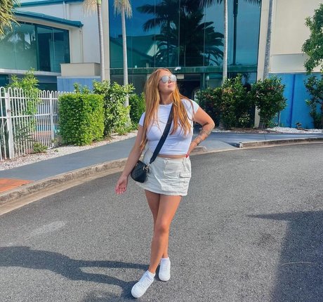 brunette teacher onlyfans xxx galleries