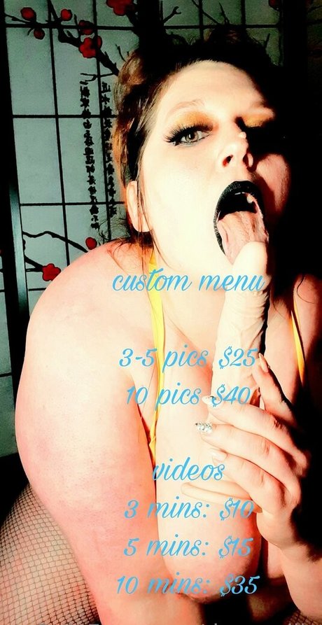 dream lily porn model photo