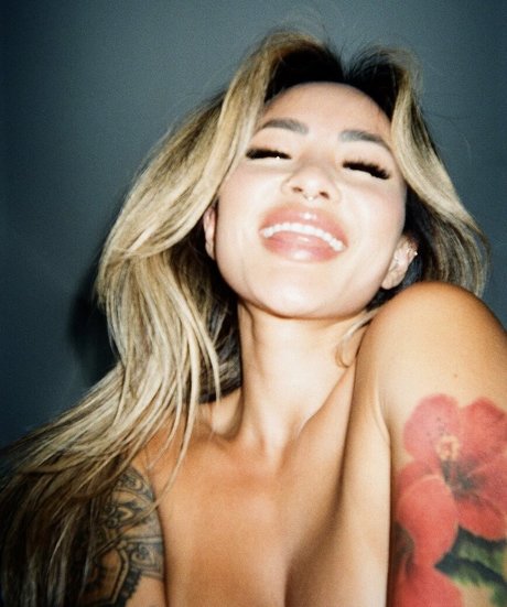 Linda Lan model art picture