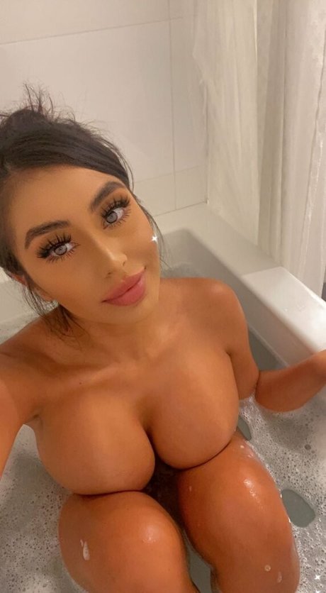 Princess Jasmin star pornographic images