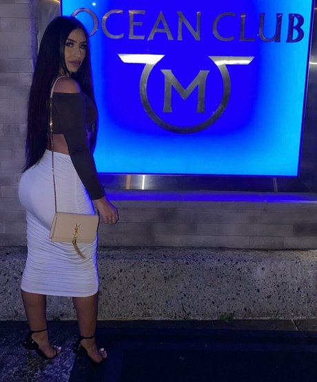 Princess Jasmin nice pornstar image