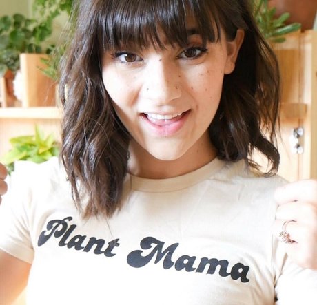 alicenocountry nude pornstar pictures