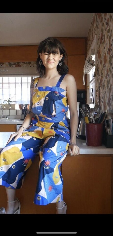 alicenocountry exclusive actress gallery