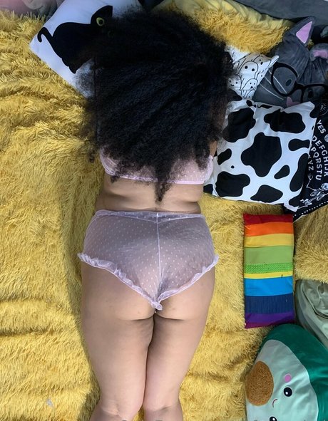 softestmimi model hd image