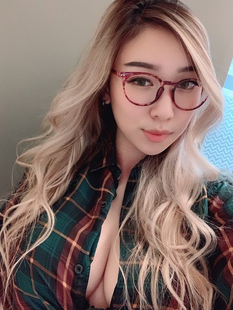 Luna Ly star sex gallery