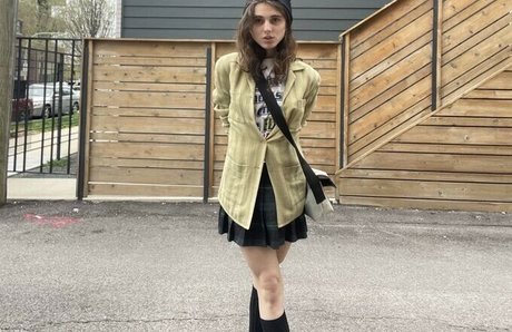 Helmet Girl art star pictures