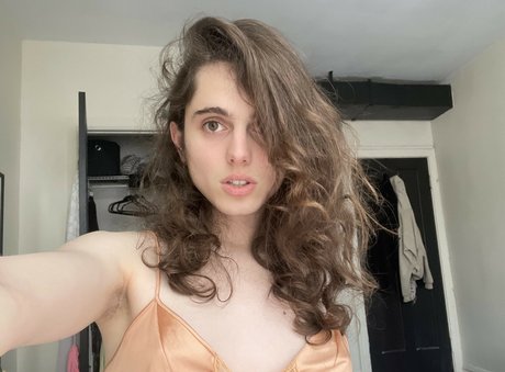 Helmet Girl star hd photos