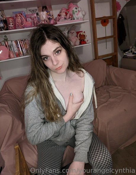 yourangelcynthia hot actress img