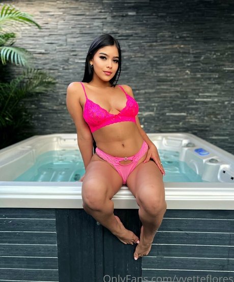 yvetteflores star nudes pics