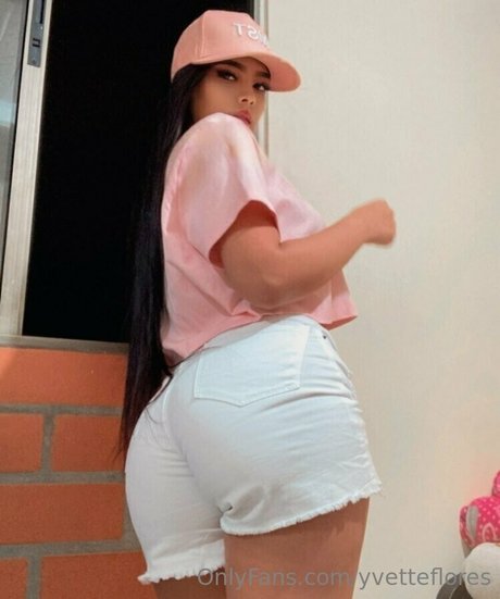 yvetteflores pornstar high quality images