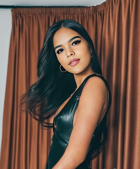 yvetteflores model xxx picture