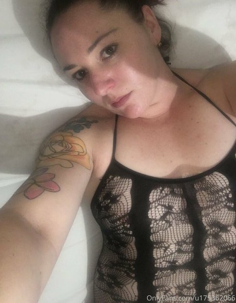 ashleighbitch beautiful pornstar pic