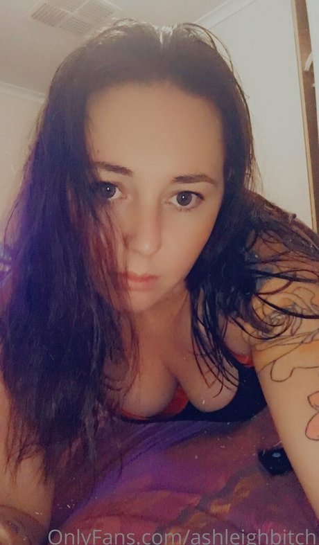 ashleighbitch naked star pic