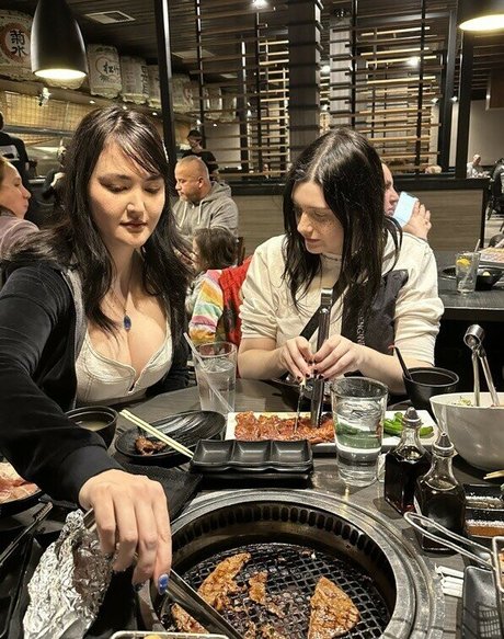 Yakirisu model xxx images