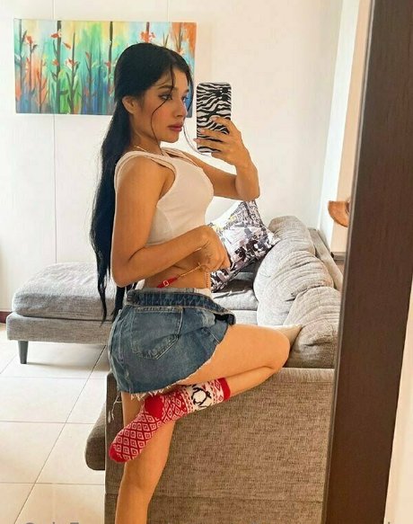 mariamarquez495 star photo